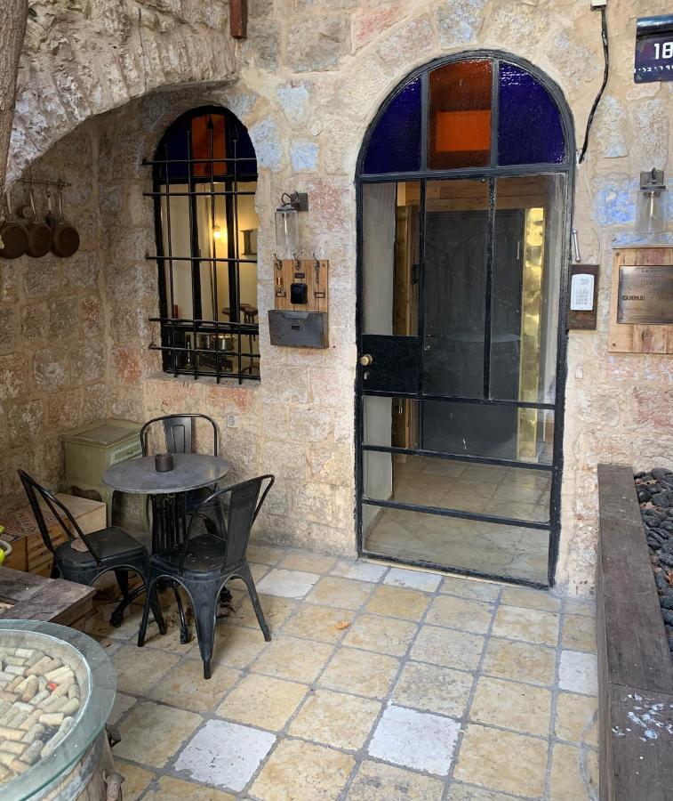 Private Room Studio Suite Jerusalem Exterior photo